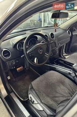 Позашляховик / Кросовер Mercedes-Benz M-Class 2006 в 