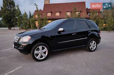 Внедорожник / Кроссовер Mercedes-Benz M-Class 2009 в 