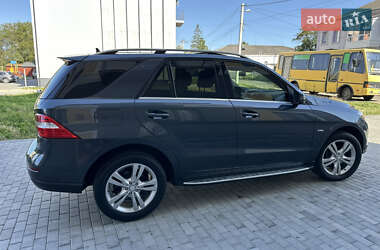 Внедорожник / Кроссовер Mercedes-Benz M-Class 2011 в 