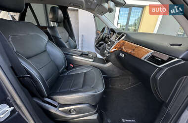 Внедорожник / Кроссовер Mercedes-Benz M-Class 2011 в 