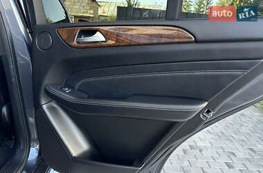 Внедорожник / Кроссовер Mercedes-Benz M-Class 2011 в 