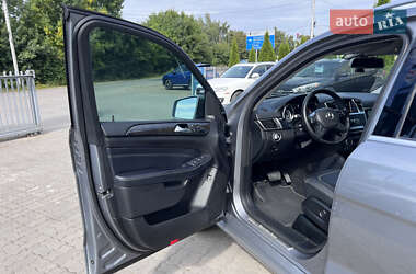 Внедорожник / Кроссовер Mercedes-Benz M-Class 2011 в 