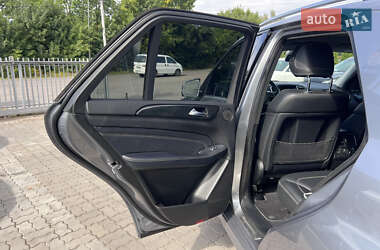 Внедорожник / Кроссовер Mercedes-Benz M-Class 2011 в 