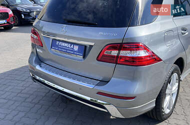 Внедорожник / Кроссовер Mercedes-Benz M-Class 2011 в 
