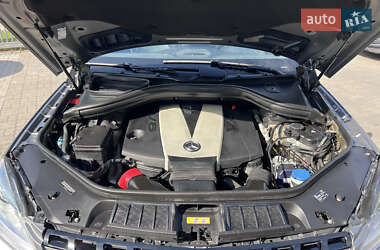 Внедорожник / Кроссовер Mercedes-Benz M-Class 2011 в 