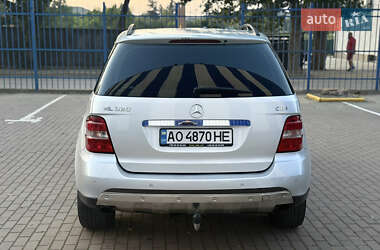 Внедорожник / Кроссовер Mercedes-Benz M-Class 2005 в 