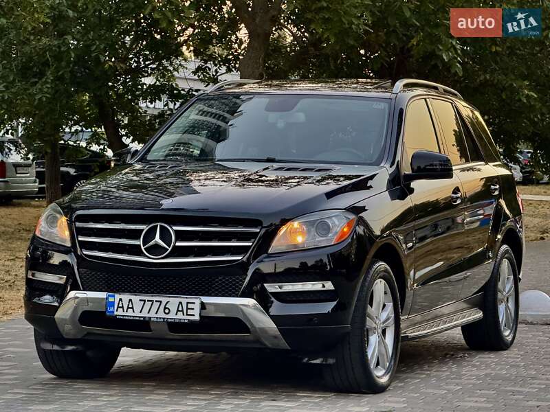 Внедорожник / Кроссовер Mercedes-Benz M-Class 2012 в Одессе