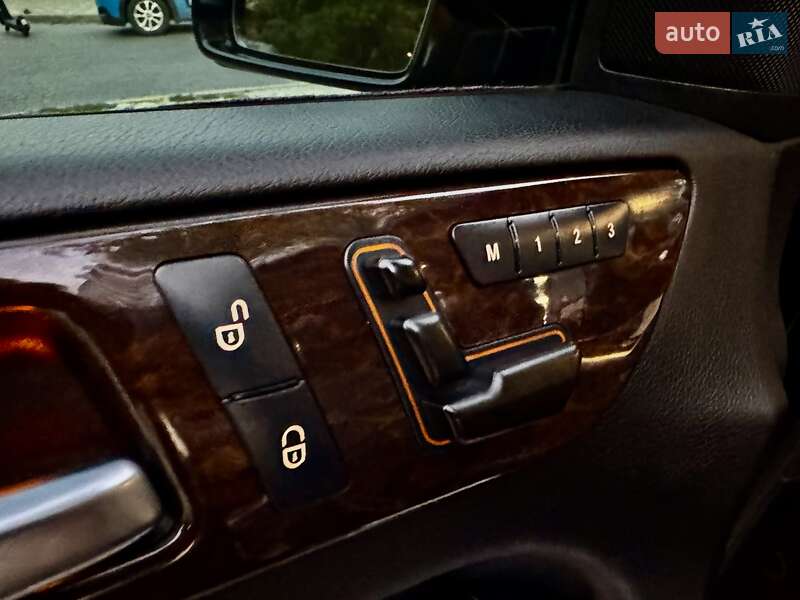 Внедорожник / Кроссовер Mercedes-Benz M-Class 2012 в Одессе