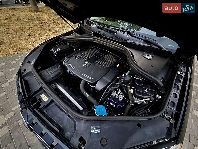 Внедорожник / Кроссовер Mercedes-Benz M-Class 2012 в Одессе