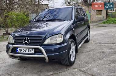 Позашляховик / Кросовер Mercedes-Benz M-Class 1998 в Запоріжжі