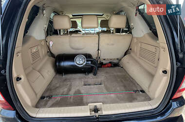 Позашляховик / Кросовер Mercedes-Benz M-Class 2001 в 