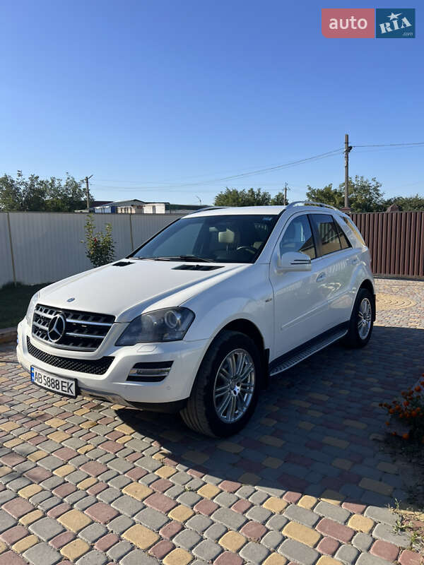 Внедорожник / Кроссовер Mercedes-Benz M-Class 2011 в Гайсине фото 3 Внедорожник / Кроссовер Mercedes-Benz M-Class 2011 в Гайсине