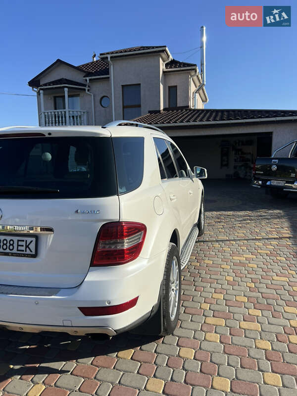 Внедорожник / Кроссовер Mercedes-Benz M-Class 2011 в Гайсине фото 8 Внедорожник / Кроссовер Mercedes-Benz M-Class 2011 в Гайсине