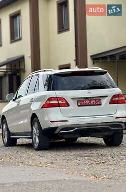 Внедорожник / Кроссовер Mercedes-Benz M-Class 2013 в 