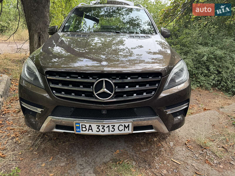 Позашляховик / Кросовер Mercedes-Benz M-Class 2013 в Кропивницькому