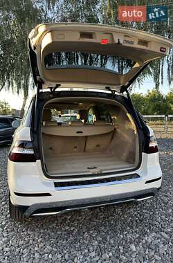 Внедорожник / Кроссовер Mercedes-Benz M-Class 2011 в 