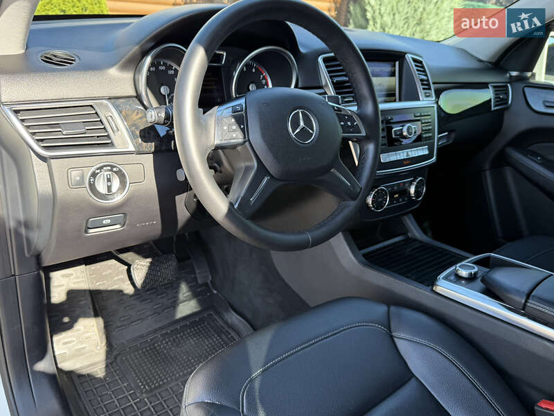 Внедорожник / Кроссовер Mercedes-Benz M-Class 2014 в Киеве фото 56 Внедорожник / Кроссовер Mercedes-Benz M-Class 2014 в Киеве