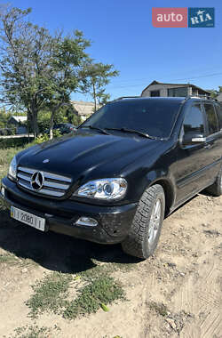 Внедорожник / Кроссовер Mercedes-Benz M-Class 2005 в 