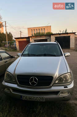 Позашляховик / Кросовер Mercedes-Benz M-Class 2000 в Сумах