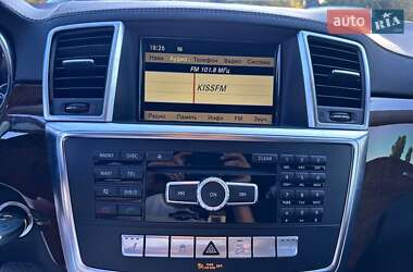 Внедорожник / Кроссовер Mercedes-Benz M-Class 2011 в 