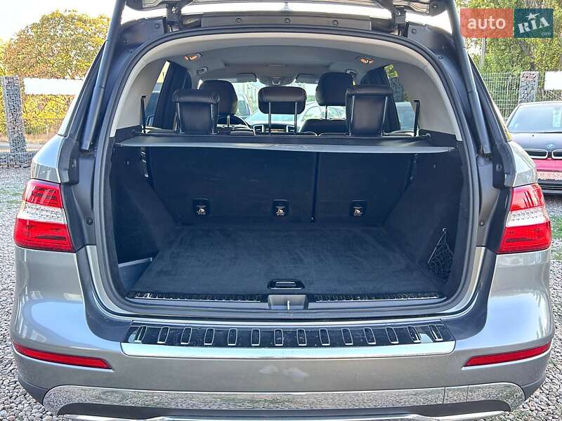 Позашляховик / Кросовер Mercedes-Benz M-Class 2011 в Одесі