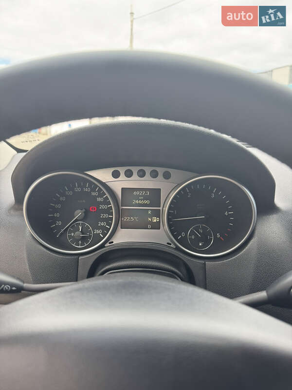 Внедорожник / Кроссовер Mercedes-Benz M-Class 2010 в Киеве фото 25 Внедорожник / Кроссовер Mercedes-Benz M-Class 2010 в Киеве