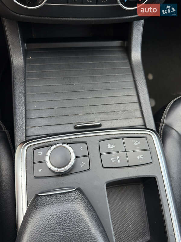 Внедорожник / Кроссовер Mercedes-Benz M-Class 2011 в Львове
