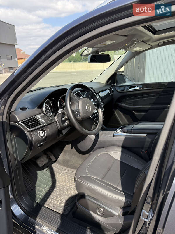 Внедорожник / Кроссовер Mercedes-Benz M-Class 2012 в Киеве