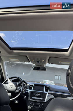 Позашляховик / Кросовер Mercedes-Benz M-Class 2012 в  фото 23 Позашляховик / Кросовер Mercedes-Benz M-Class 2012 в