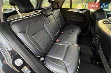 Внедорожник / Кроссовер Mercedes-Benz M-Class 2012 в 