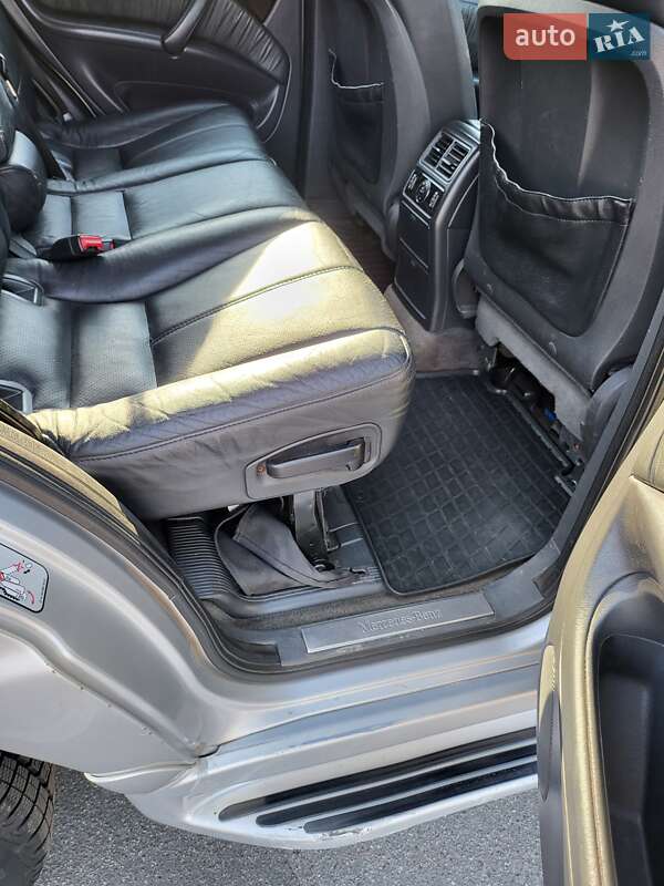 Позашляховик / Кросовер Mercedes-Benz M-Class 2004 в Києві