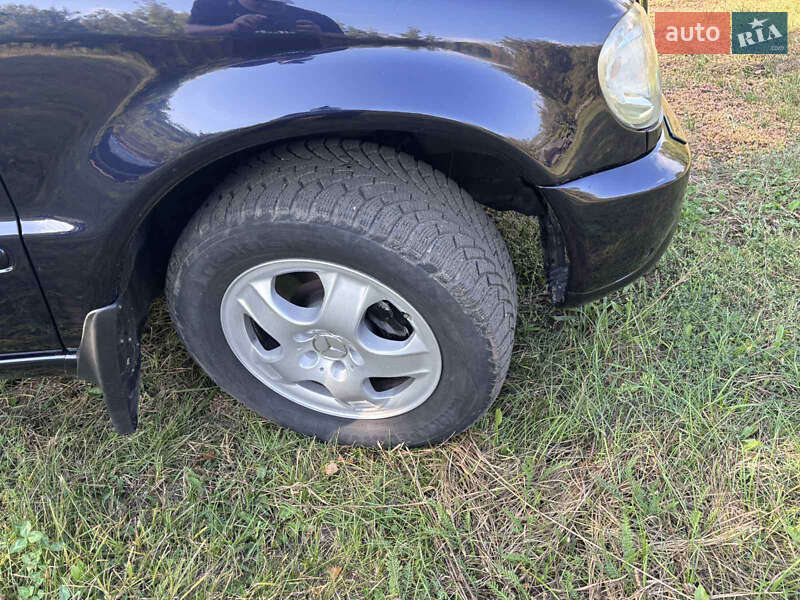 Позашляховик / Кросовер Mercedes-Benz M-Class 2001 в Чорнухах