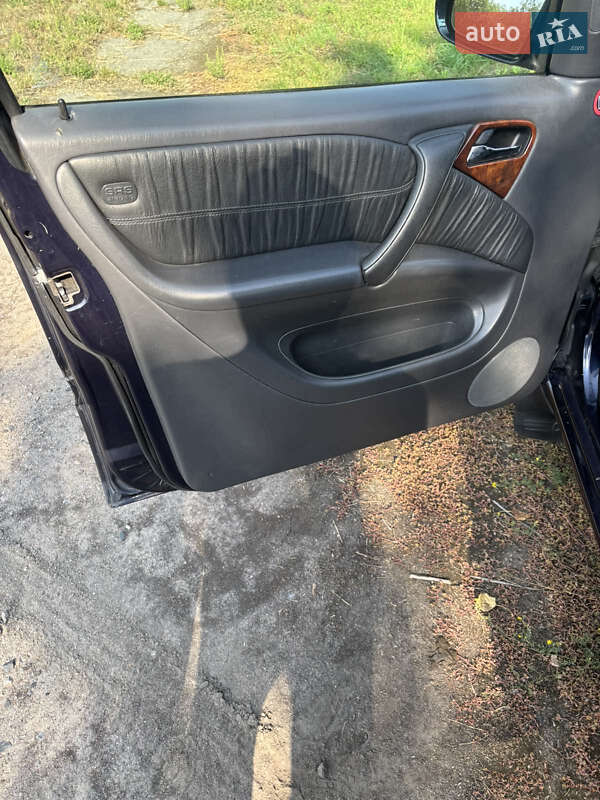 Позашляховик / Кросовер Mercedes-Benz M-Class 2001 в Чорнухах