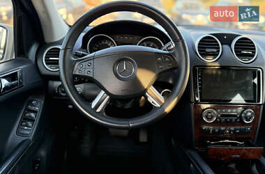 Внедорожник / Кроссовер Mercedes-Benz M-Class 2005 в 