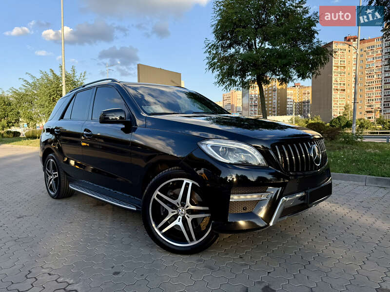 Внедорожник / Кроссовер Mercedes-Benz M-Class 2014 в Киеве