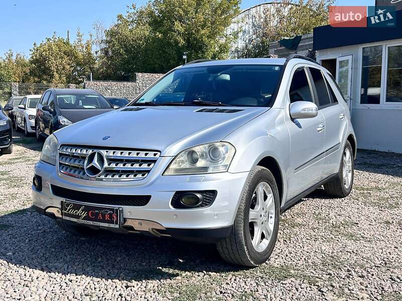 Mercedes-Benz M-Class 2006