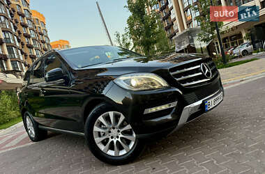 Позашляховик / Кросовер Mercedes-Benz M-Class 2013 в Києві