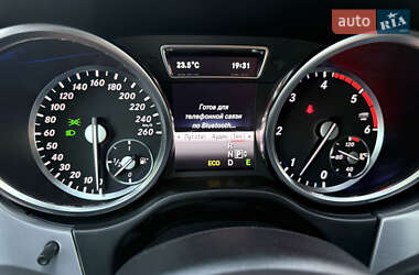 Позашляховик / Кросовер Mercedes-Benz M-Class 2013 в 