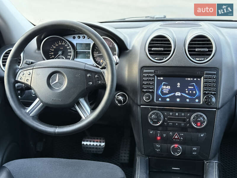 Внедорожник / Кроссовер Mercedes-Benz M-Class 2006 в Ужгороде
