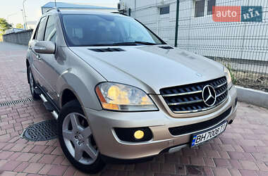 Внедорожник / Кроссовер Mercedes-Benz M-Class 2007 в 