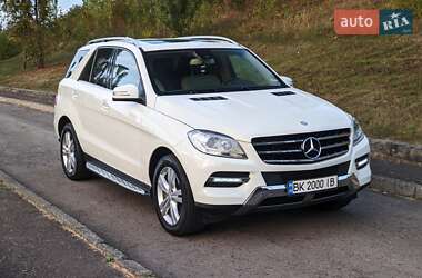 Позашляховик / Кросовер Mercedes-Benz M-Class 2013 в Рівному