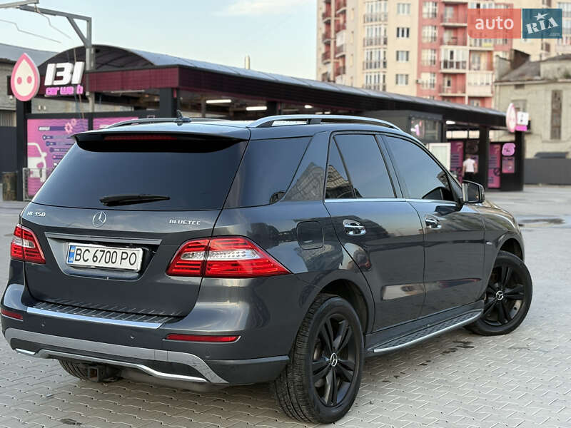 Внедорожник / Кроссовер Mercedes-Benz M-Class 2012 в Львове