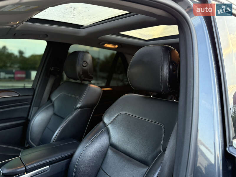 Внедорожник / Кроссовер Mercedes-Benz M-Class 2012 в Львове