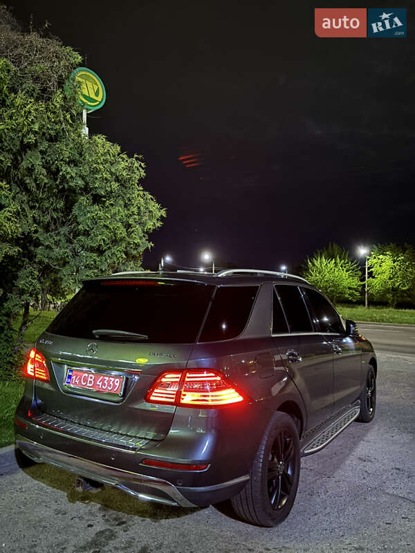 Внедорожник / Кроссовер Mercedes-Benz M-Class 2012 в Львове