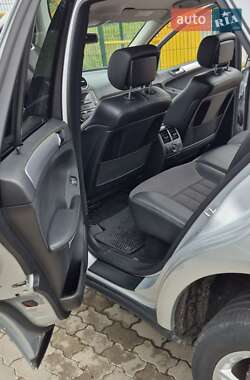 Внедорожник / Кроссовер Mercedes-Benz M-Class 2006 в 