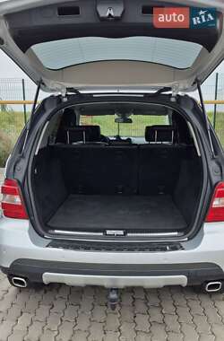 Внедорожник / Кроссовер Mercedes-Benz M-Class 2006 в 