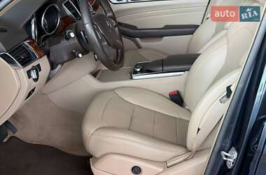 Позашляховик / Кросовер Mercedes-Benz M-Class 2013 в 