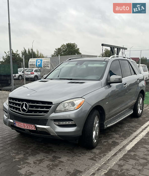 Внедорожник / Кроссовер Mercedes-Benz M-Class 2012 в Нововолынске