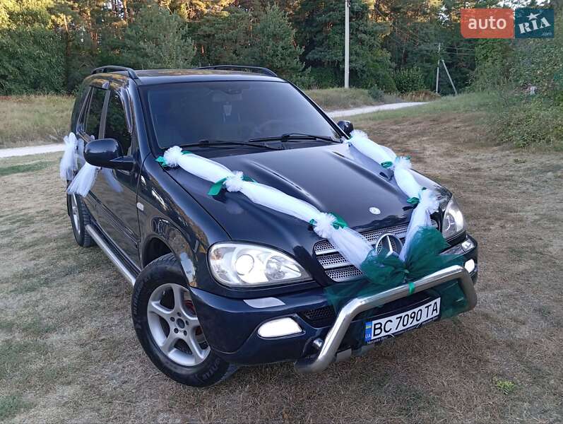 Позашляховик / Кросовер Mercedes-Benz M-Class 2001 в Стрию