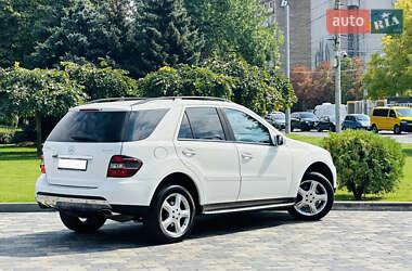 Позашляховик / Кросовер Mercedes-Benz M-Class 2008 в 